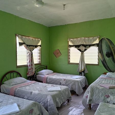 Mulu D Cave Homestay المظهر الخارجي الصورة