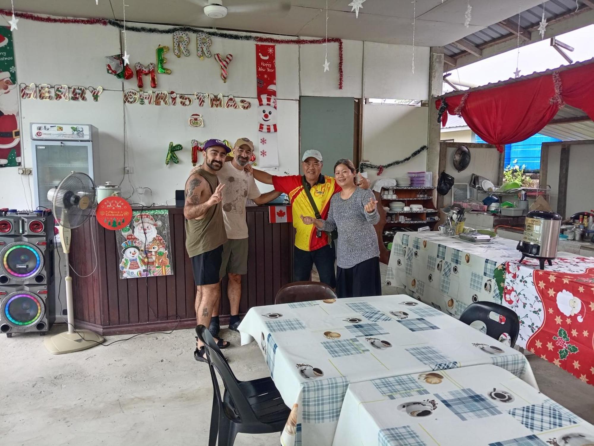 Mulu D Cave Homestay المظهر الخارجي الصورة