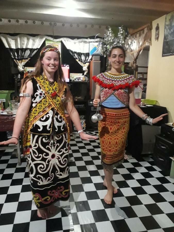 Mulu D Cave Homestay المظهر الخارجي الصورة
