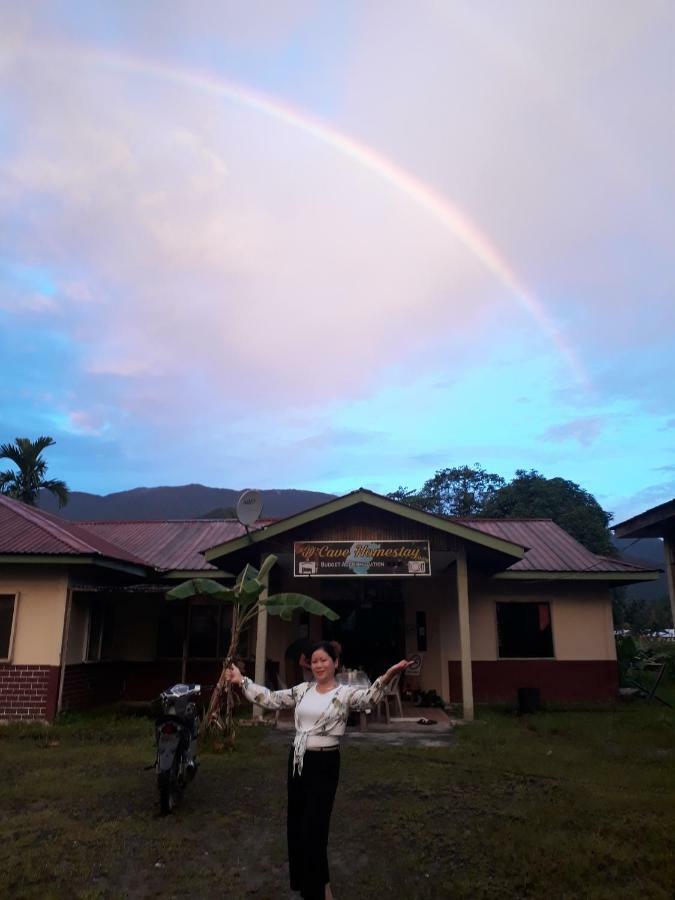 Mulu D Cave Homestay المظهر الخارجي الصورة