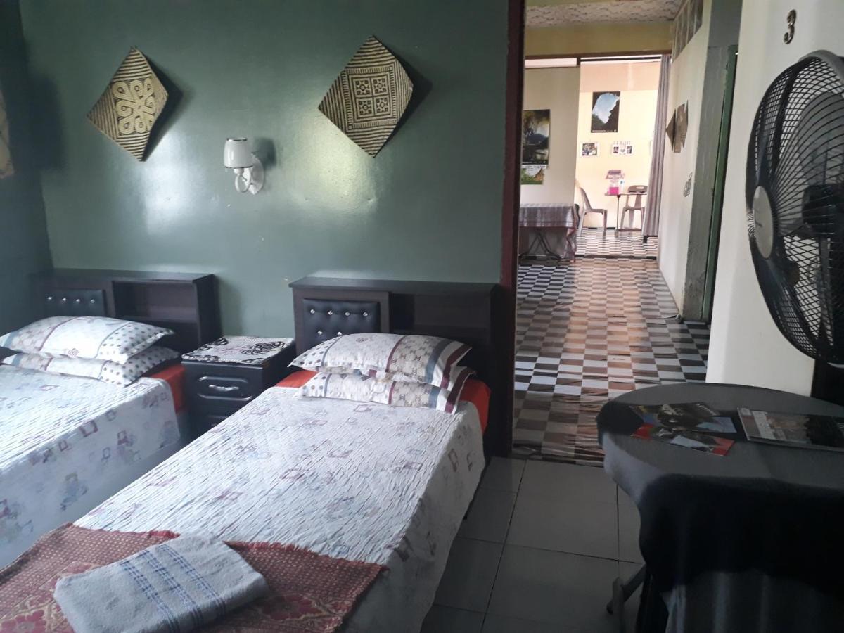 Mulu D Cave Homestay المظهر الخارجي الصورة